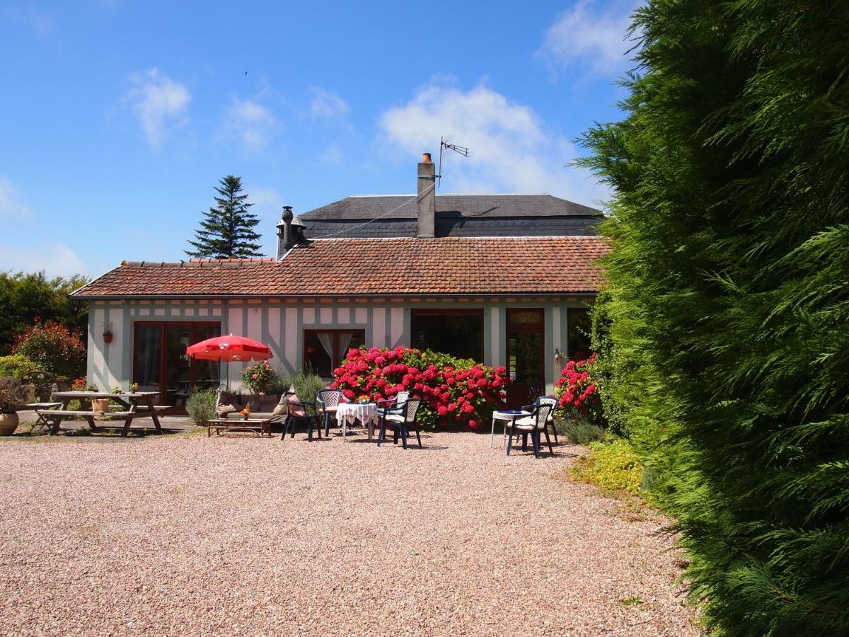 Chambres D'Hotes Les 4 Chemins Trouville-sur-mer Exteriör bild